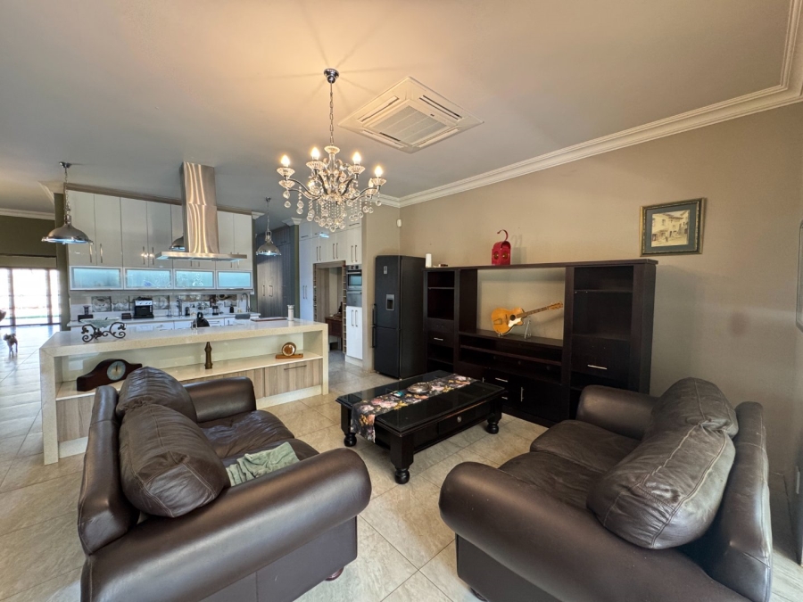 To Let 3 Bedroom Property for Rent in Zilkaatsnek North West